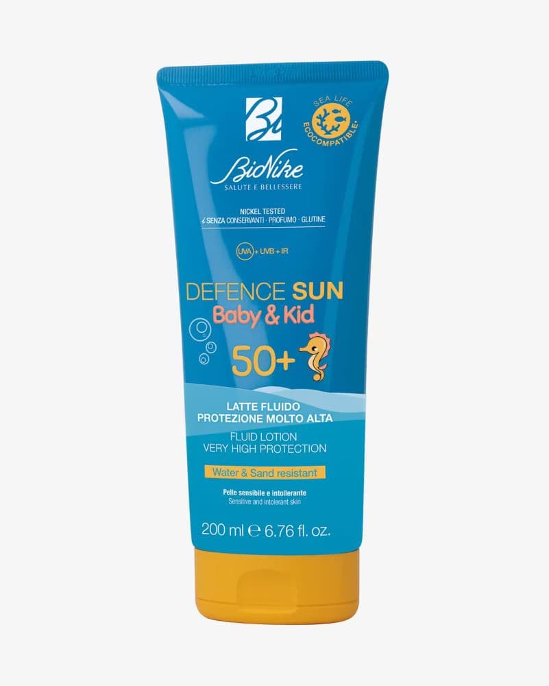 Bionike Defence Sun Baby & kids Latte Fluido 50+ - Protezione solare molto alta per bambini - 200 ml