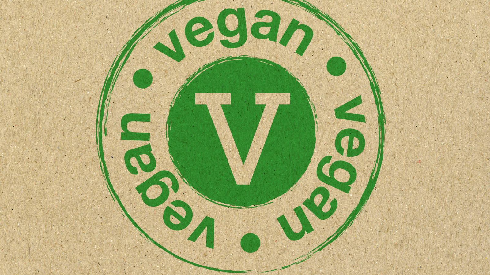 Integratore "veg" o "plant-based": cosa significa davvero questa dicitura in etichetta